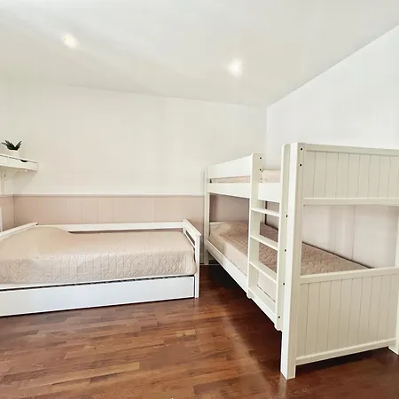 Daire Luxurious In The Center Of